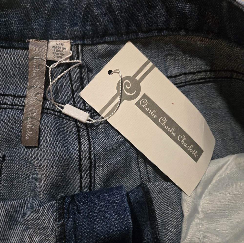 Charlie CHARLIE Charlotte Graphic Print Denim Jeans Large NEW - Picture 4 of 14